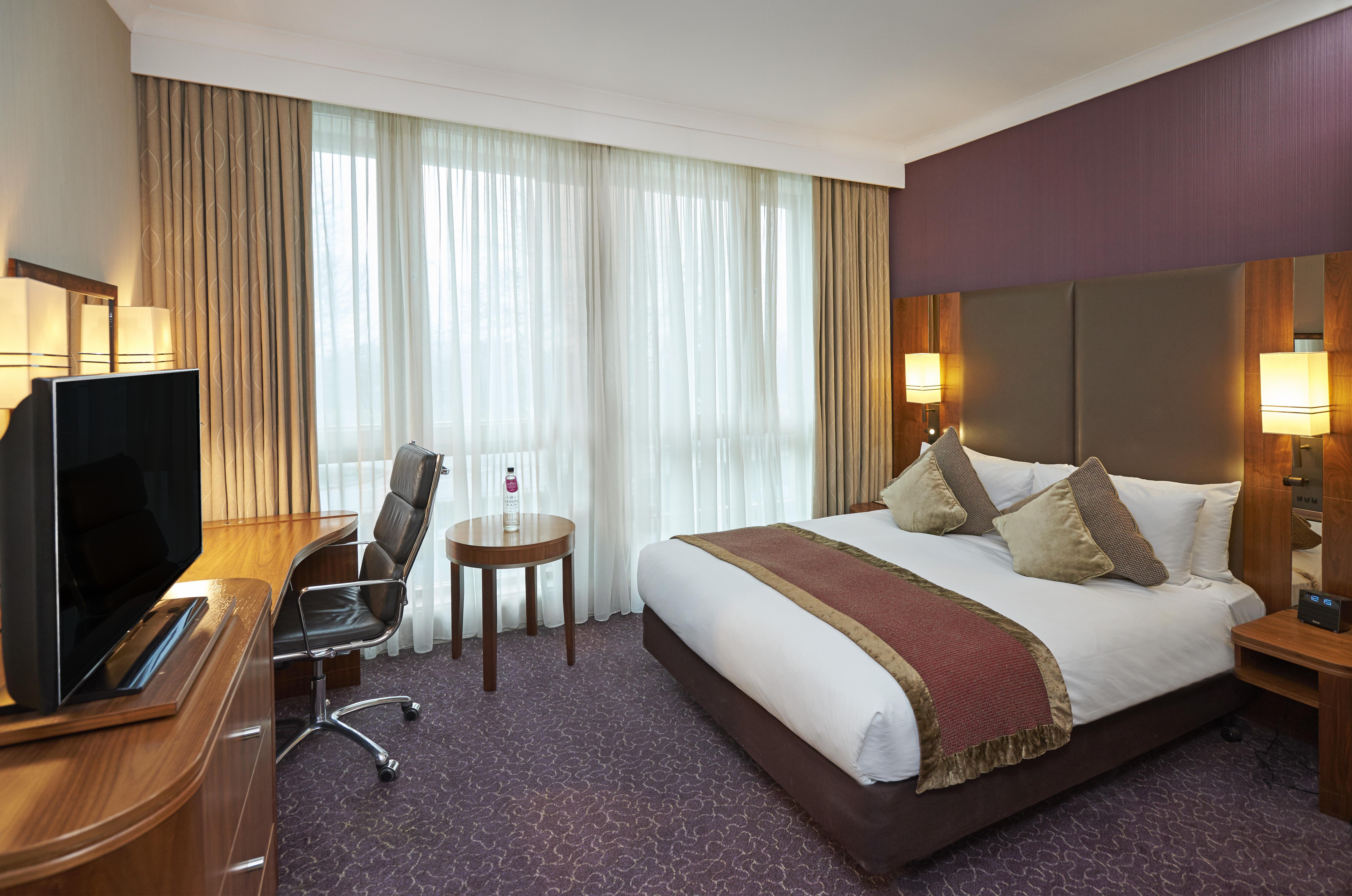 Crowne Plaza London Ealing By Ihg Hotel Kültér fotó