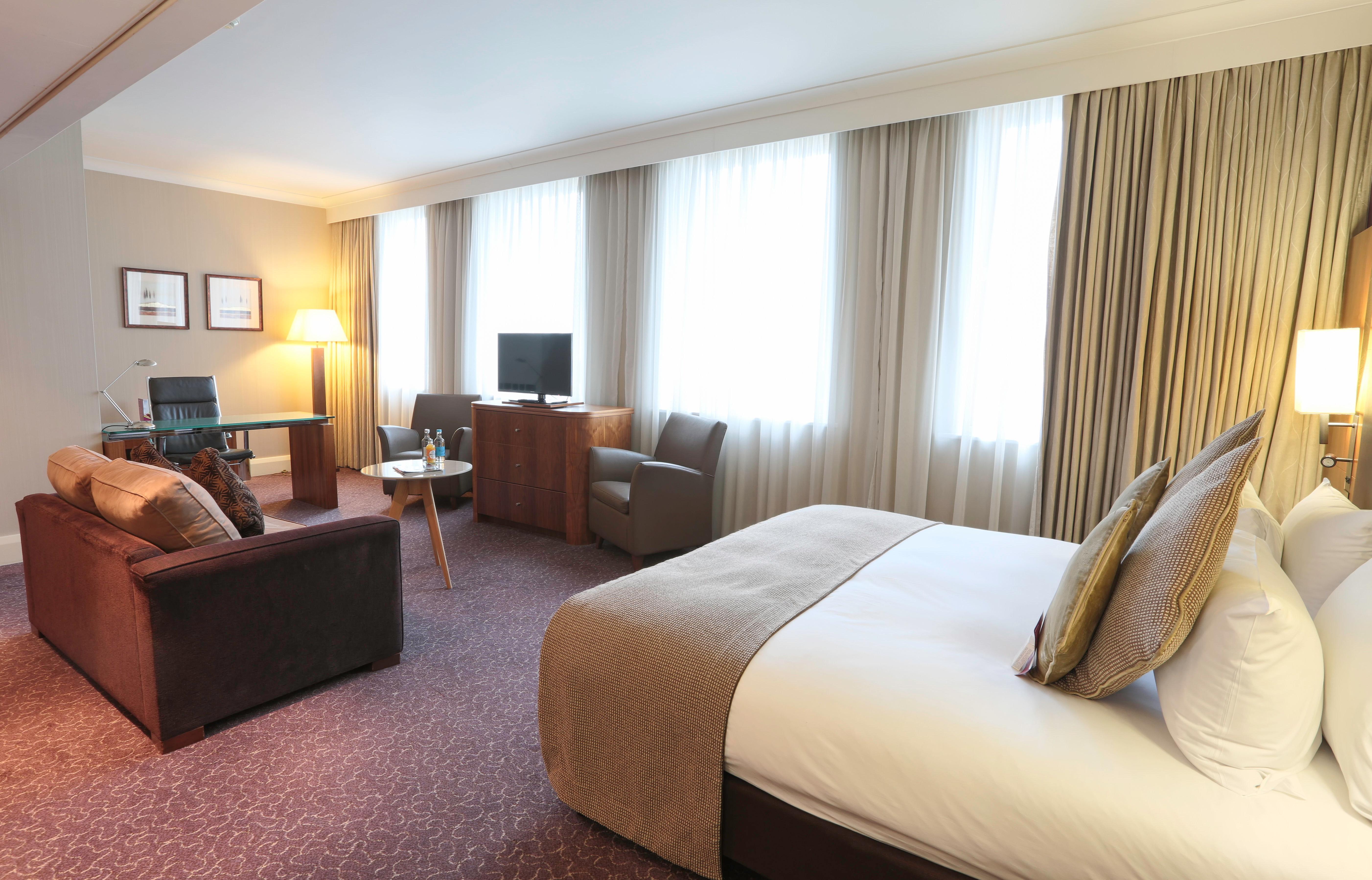 Crowne Plaza London Ealing By Ihg Hotel Kültér fotó