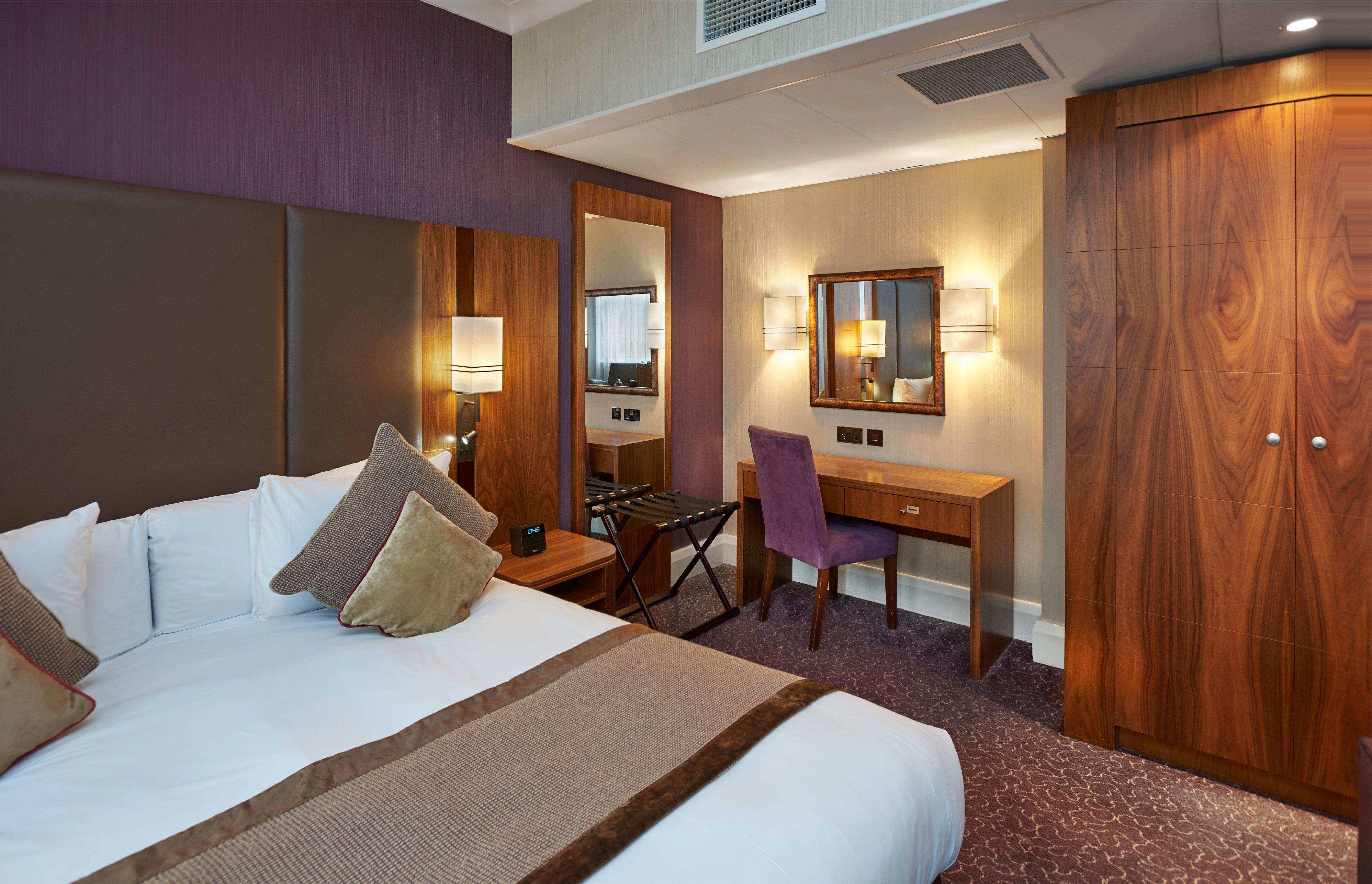 Crowne Plaza London Ealing By Ihg Hotel Kültér fotó