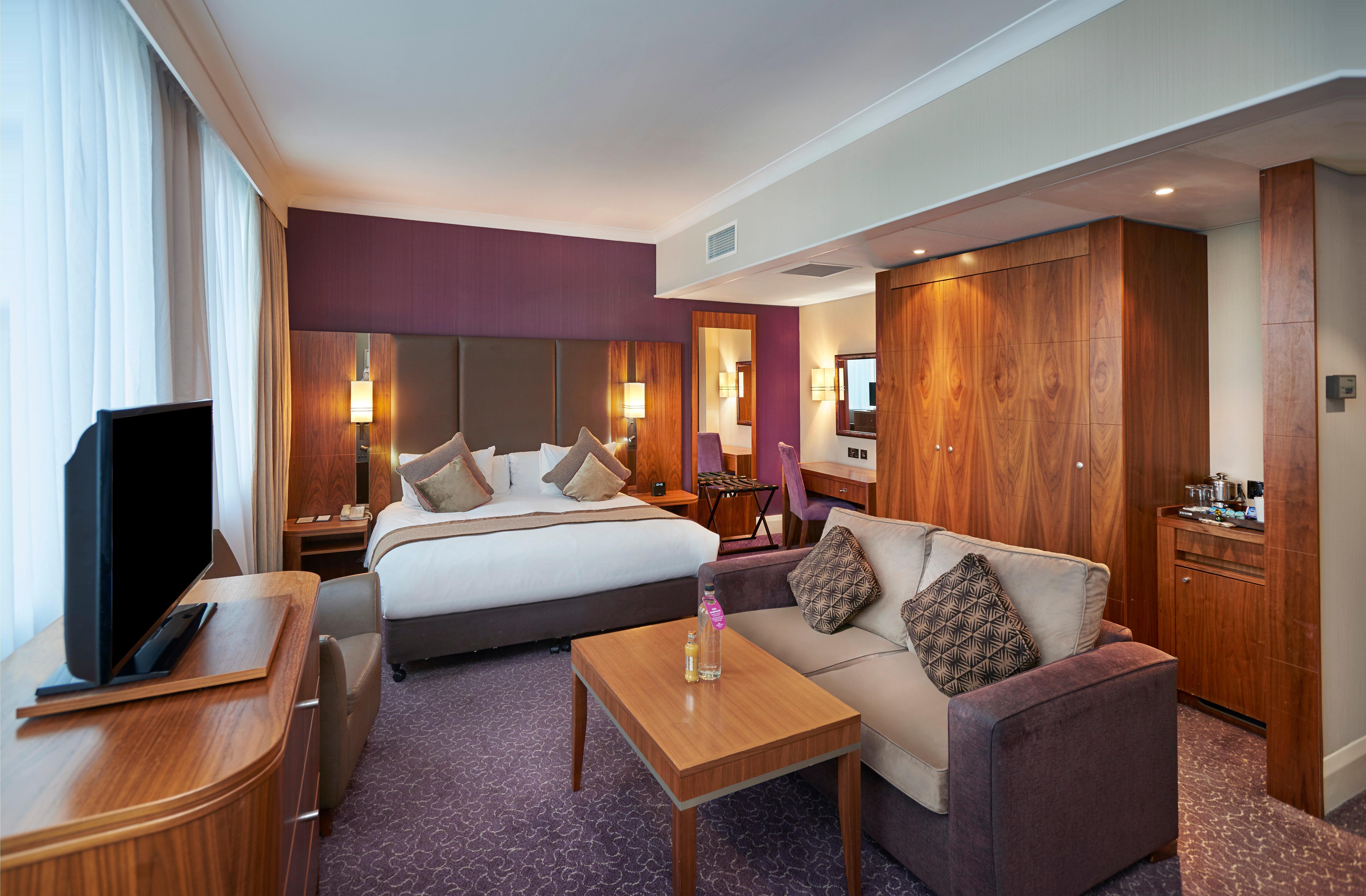Crowne Plaza London Ealing By Ihg Hotel Kültér fotó