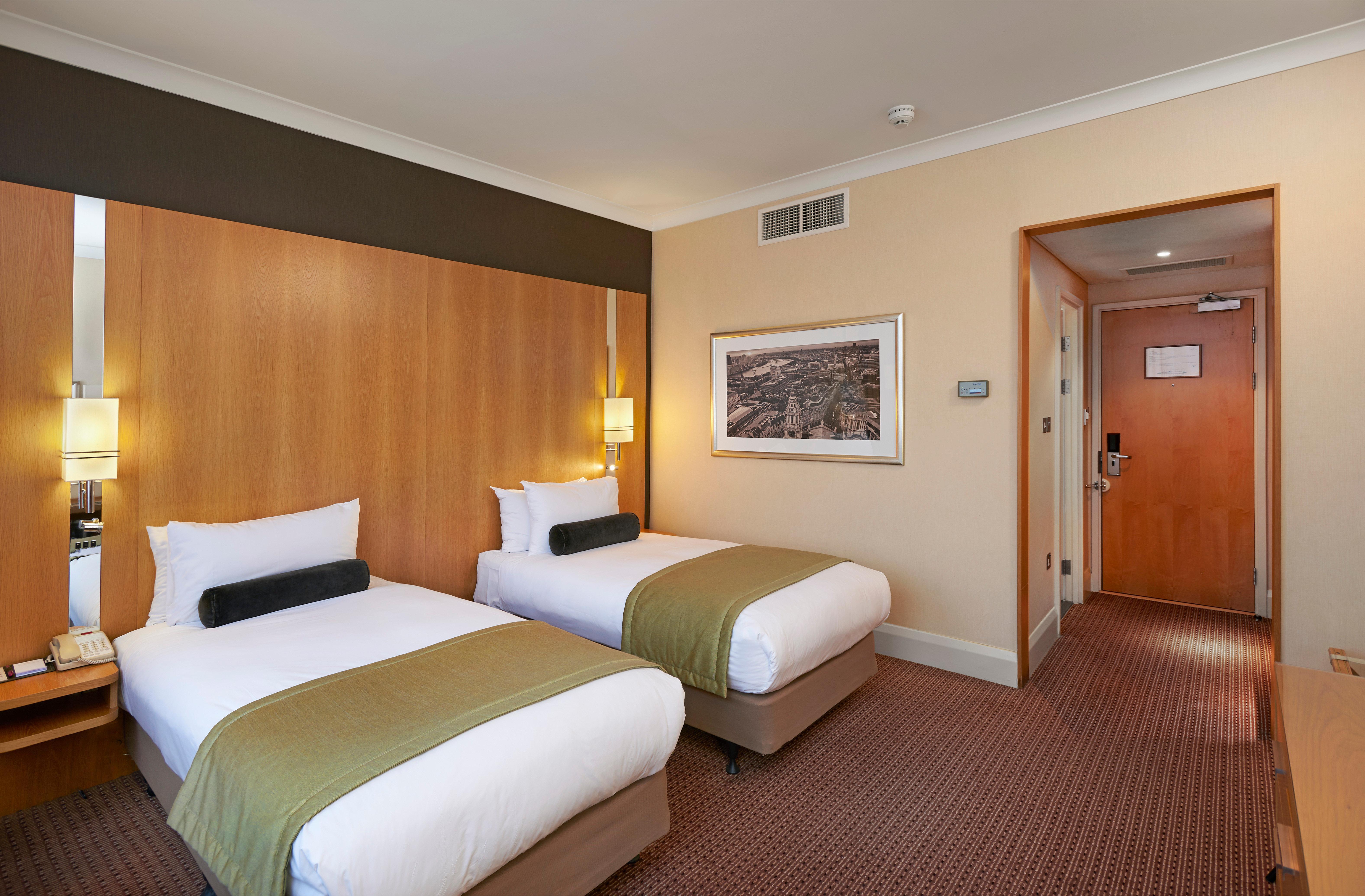 Crowne Plaza London Ealing By Ihg Hotel Kültér fotó