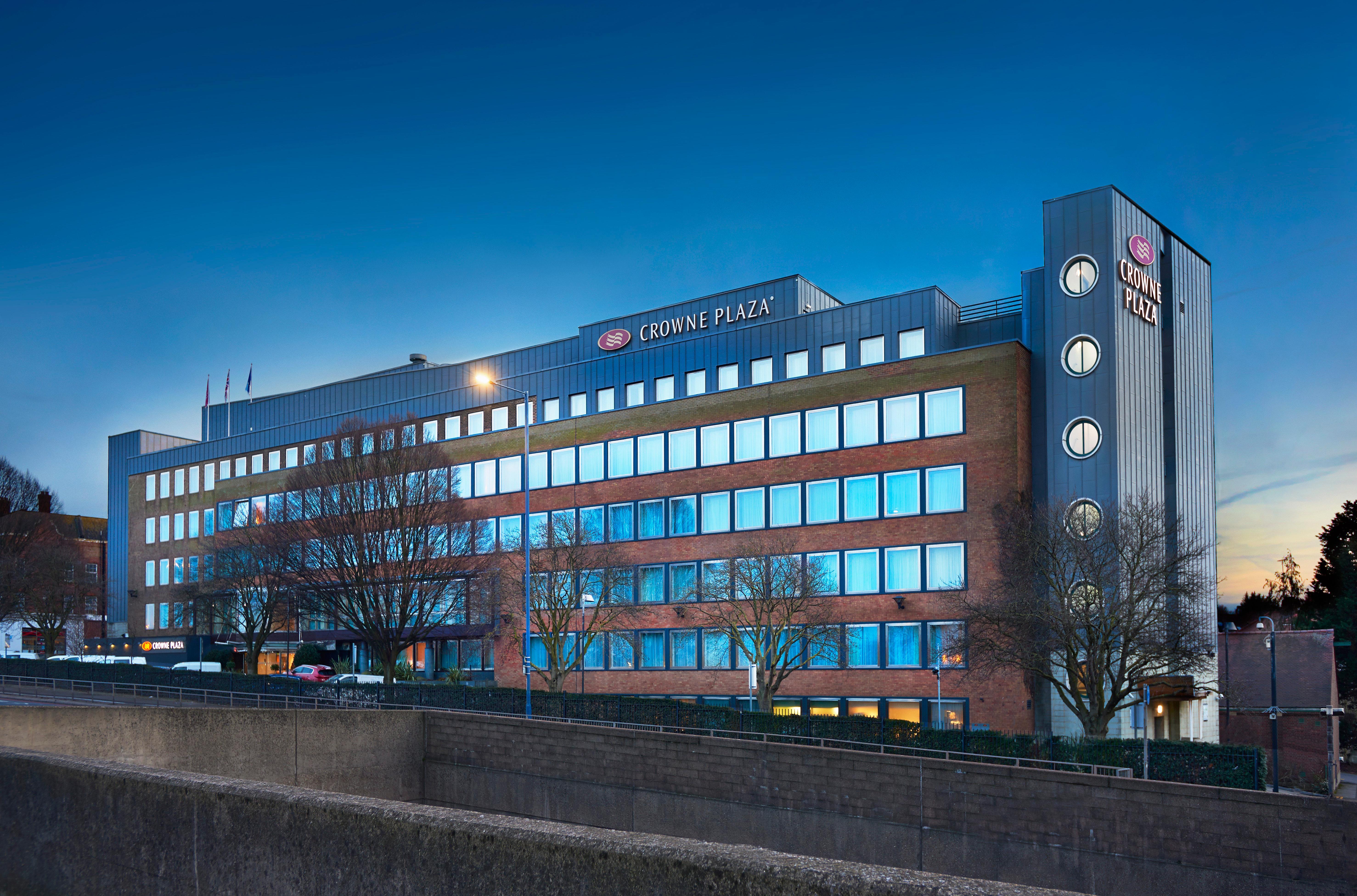 Crowne Plaza London Ealing By Ihg Hotel Kültér fotó