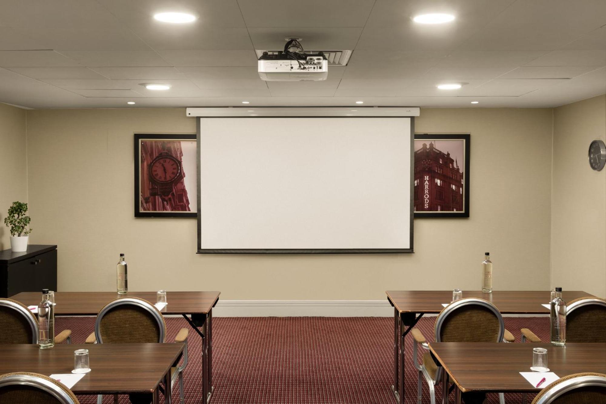 Crowne Plaza London Ealing By Ihg Hotel Kültér fotó