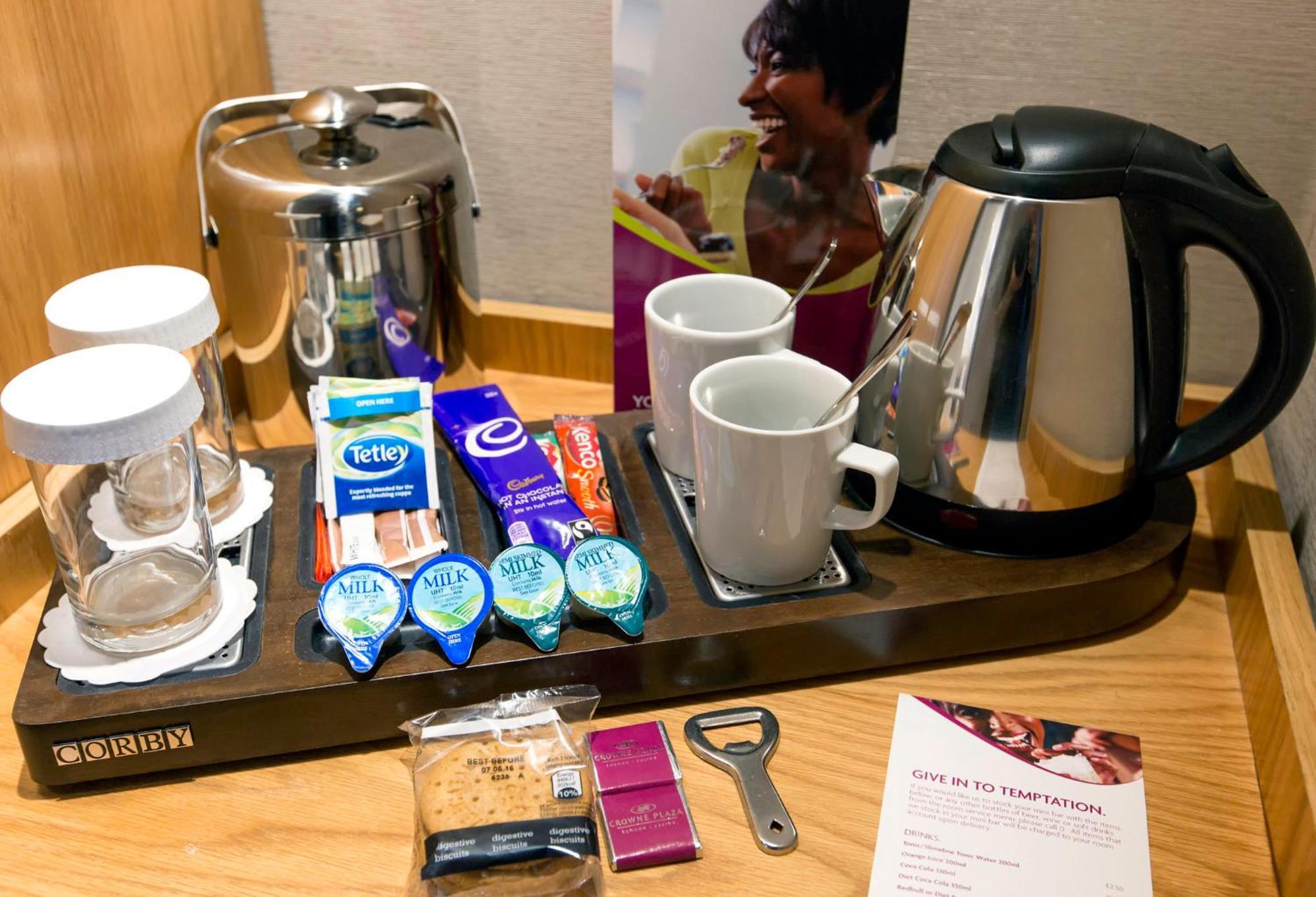 Crowne Plaza London Ealing By Ihg Hotel Kültér fotó